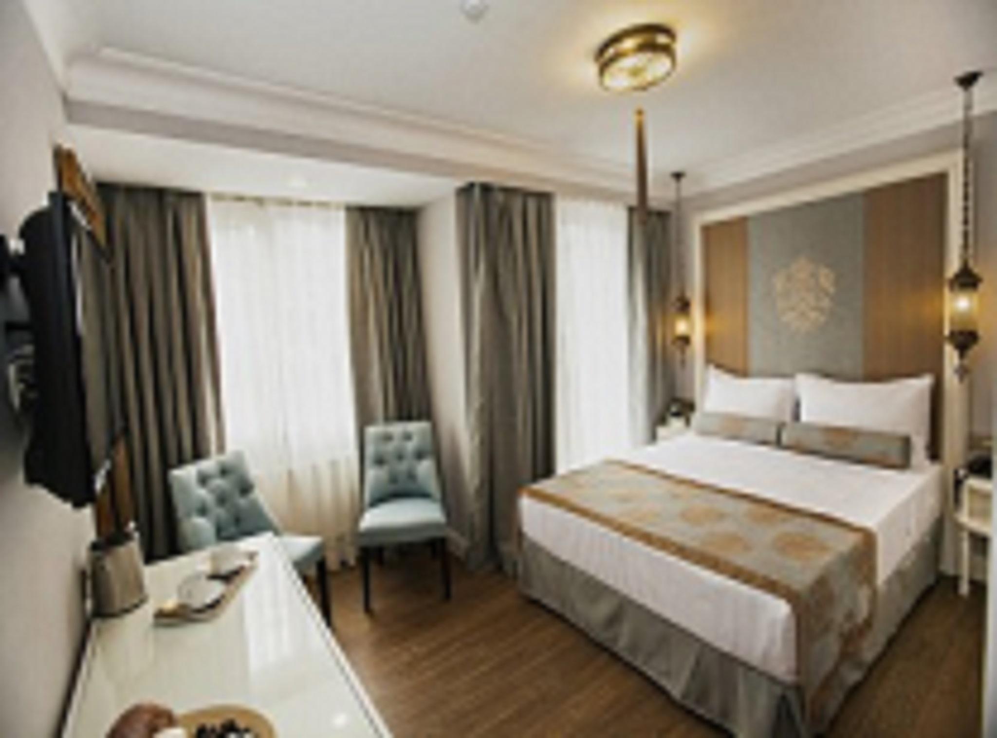 Raymond Blue Hotel Istanbul Ngoại thất bức ảnh